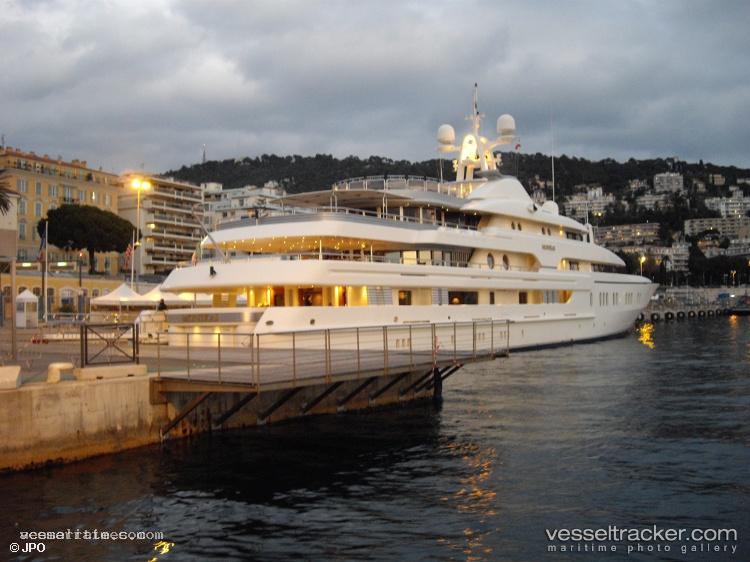 Montkaj - Service Ship vessel registered in Cayman Islands