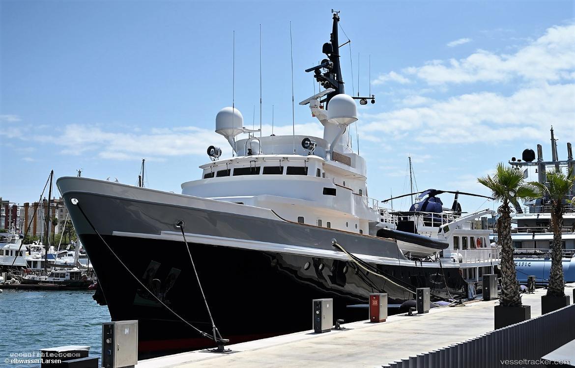 Itasca - Yacht vessel registered in Cayman Islands