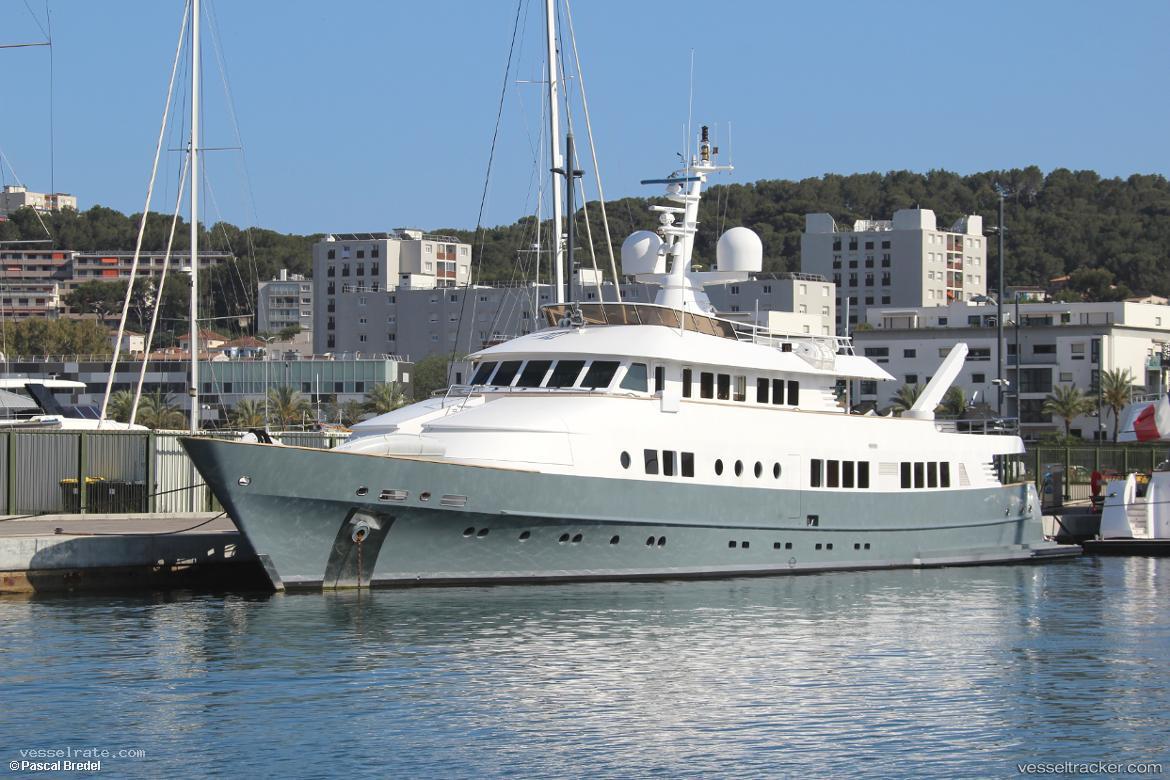 Berzinc - Sailing Vessel vessel registered in Marshall Islands
