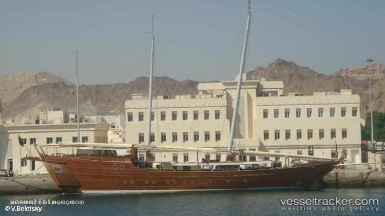 Zinat-Al-Bihaar - Service Ship vessel registered in Oman