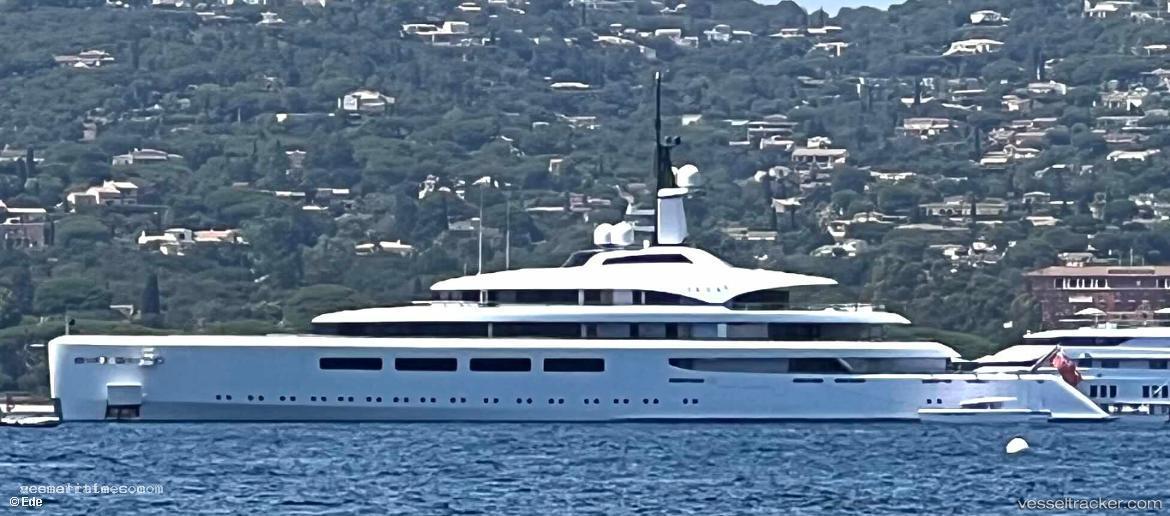 Vava - Service Ship vessel registered in Cayman Islands