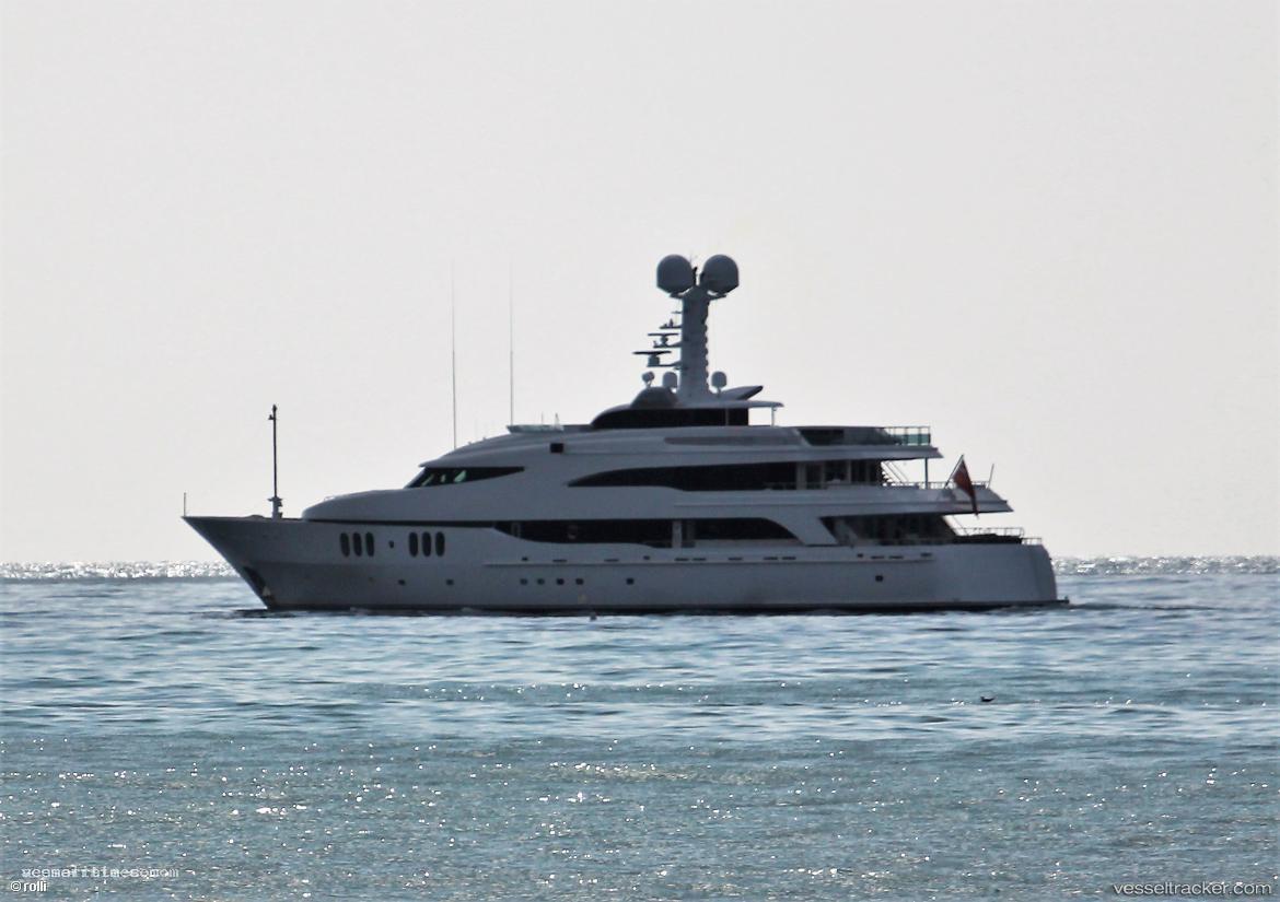 Diamond - Yacht vessel registered in Cayman Islands