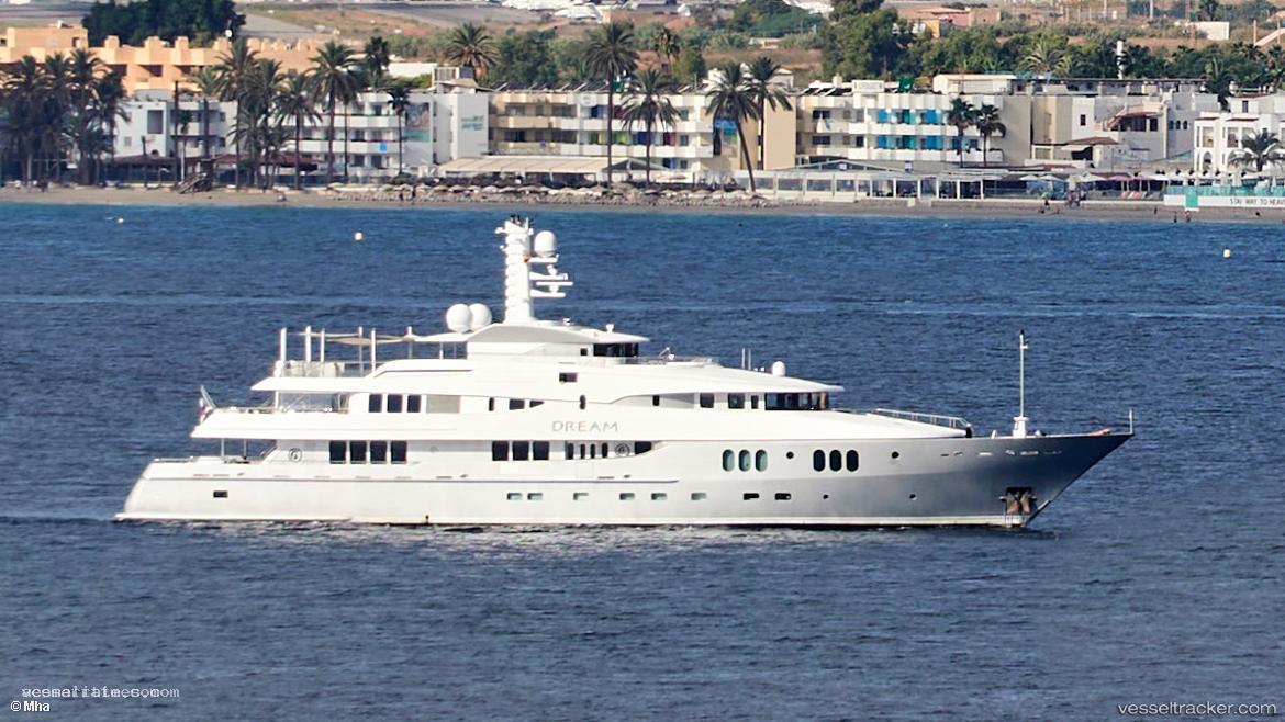 Dream - Service Ship vessel registered in Marshall Islands