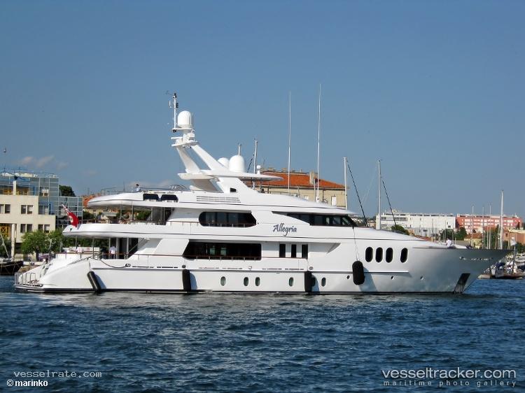 Amica-Mea - Service Ship