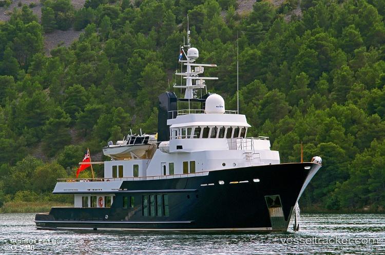 Rh-Three - Service Ship vessel registered in Malta