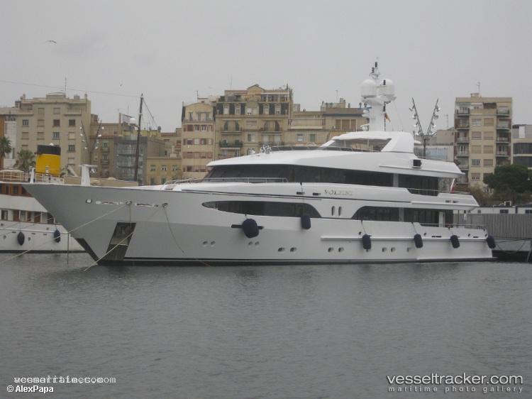 Vibrance - Service Ship vessel registered in Cayman Islands