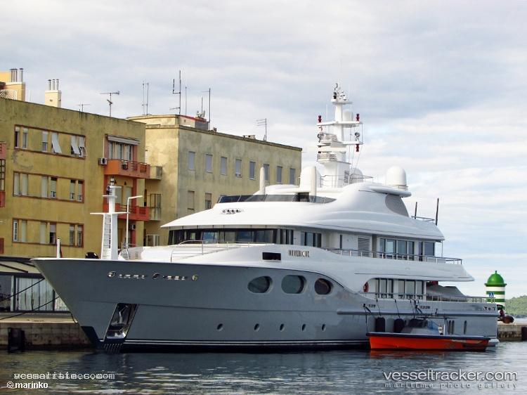 Fortunate-Sun - Service Ship vessel registered in Cayman Islands