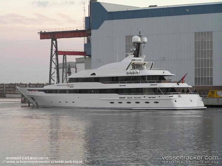 Marun - Service Ship vessel registered in Cayman Islands