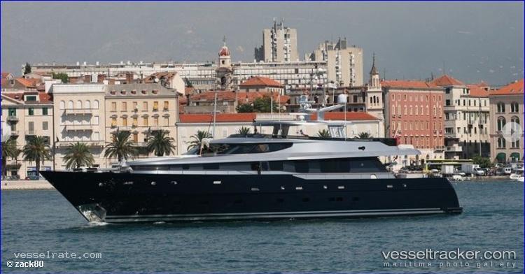 Aura - Service Ship vessel registered in Cayman Islands