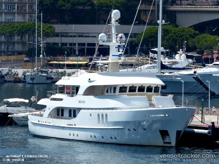 Beluga - Service Ship vessel registered in Cook Islands