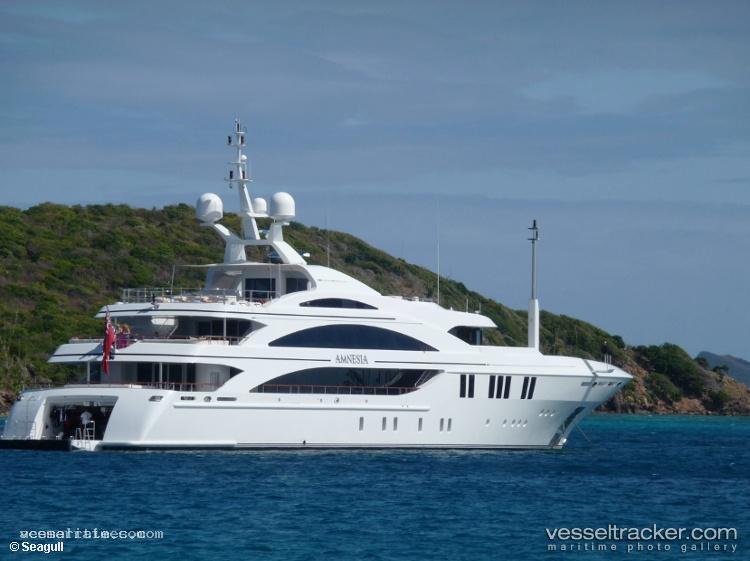 La-Blanca - Service Ship vessel registered in Malta