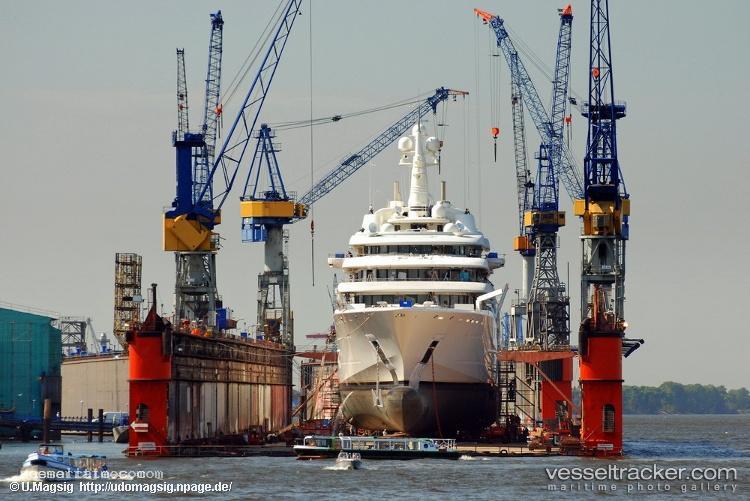 Eclipse - Service Ship vessel registered in Cook Islands
