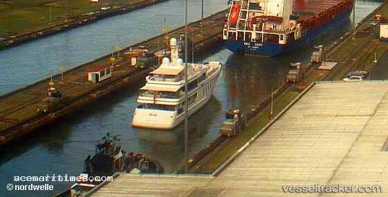 Bella - Service Ship vessel registered in Cayman Islands