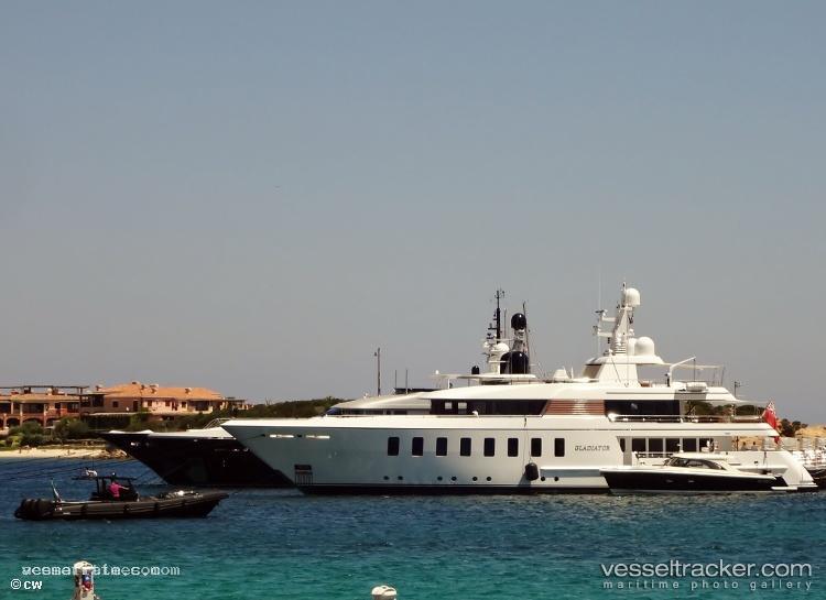 Gladiator - Service Ship vessel registered in Cayman Islands