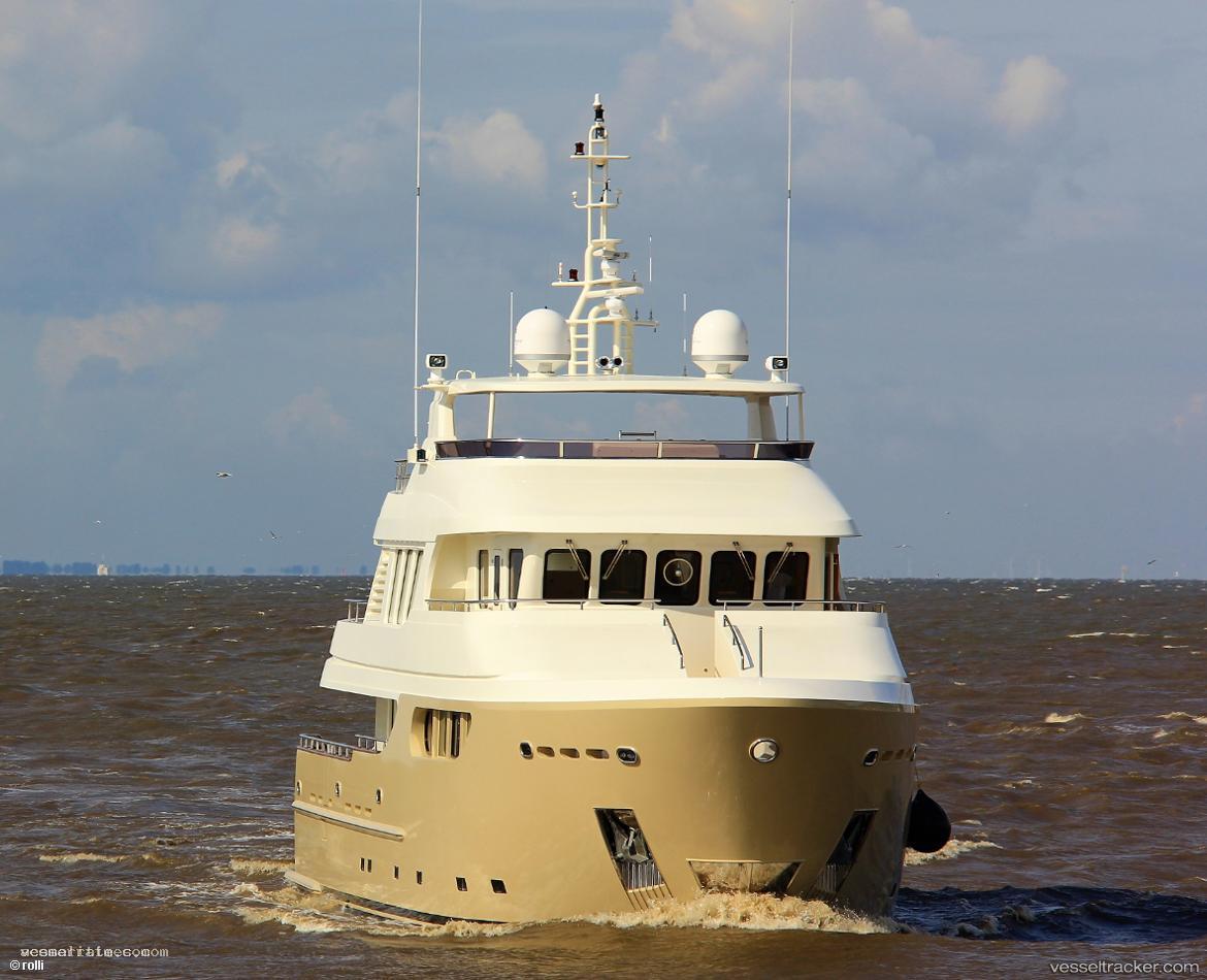 Eternity - Service Ship vessel registered in Cook Islands