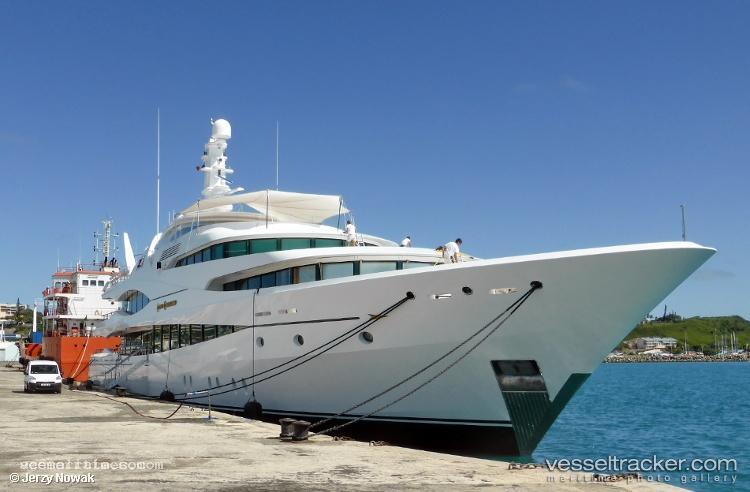 Lady-Christine - Service Ship vessel registered in Cayman Islands