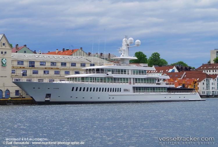 Fountainhead - Service Ship vessel registered in Cayman Islands