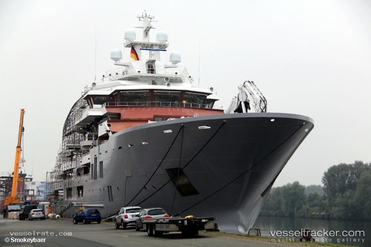 Australia - Service Ship vessel registered in Malta