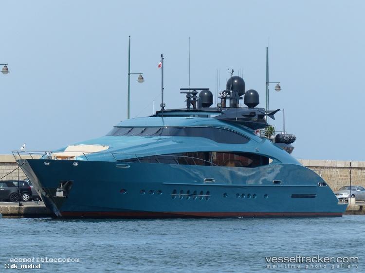 Silver-Wave - Service Ship vessel registered in Malta