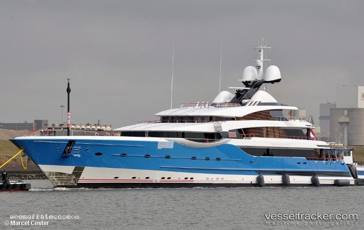 Madame-Gu - Service Ship vessel registered in Cayman Islands