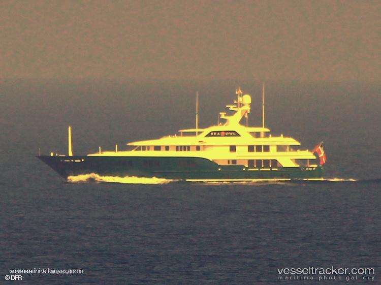 Sea-Owl - Service Ship vessel registered in Bahamas
