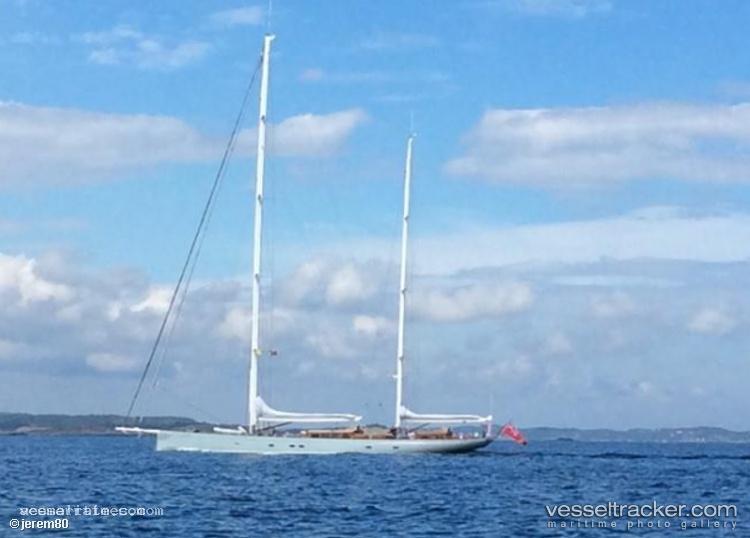 Elfje - Service Ship vessel registered in Cayman Islands