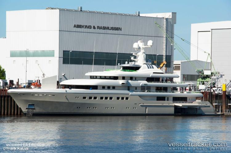 Grace - Service Ship vessel registered in Cayman Islands