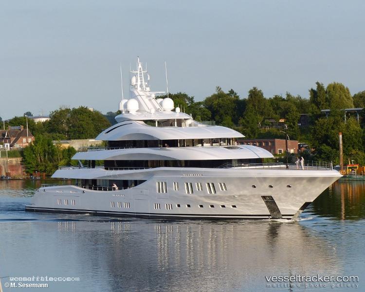 Lady-Lara - [pleasure_craft.yacht ] vessel registered in Cayman Islands
