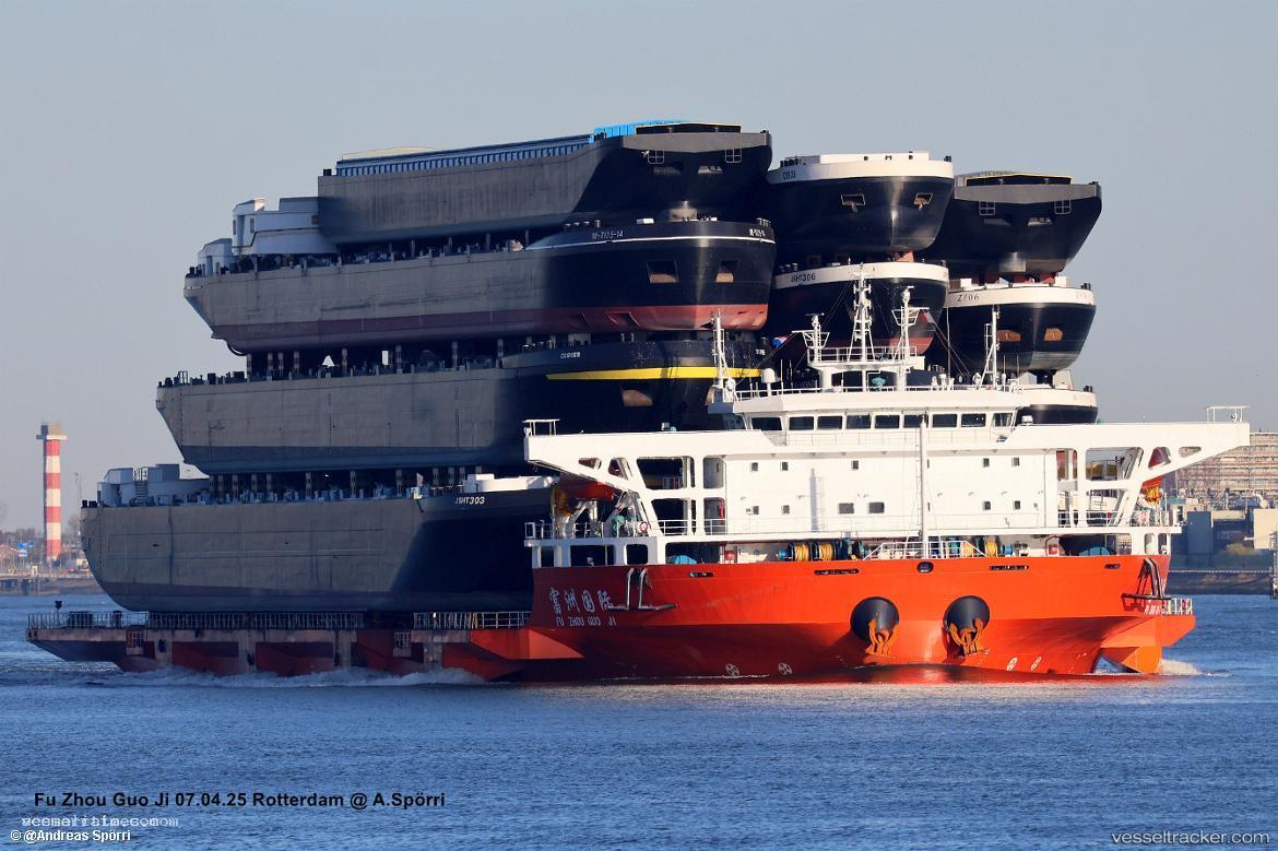 Fu-Zhou-Guo-Ji - Deck Cargo Ship vessel registered in China