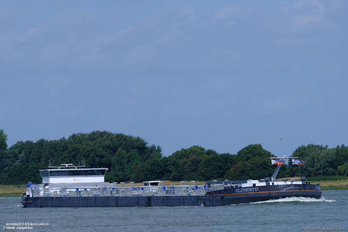 Elemento - Other Tanker vessel registered in Netherlands