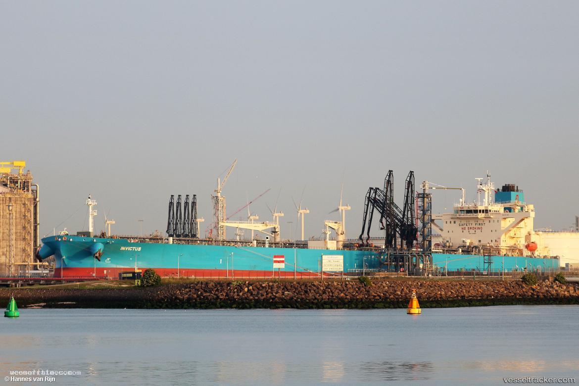 Invictus - Crude Oil Tanker