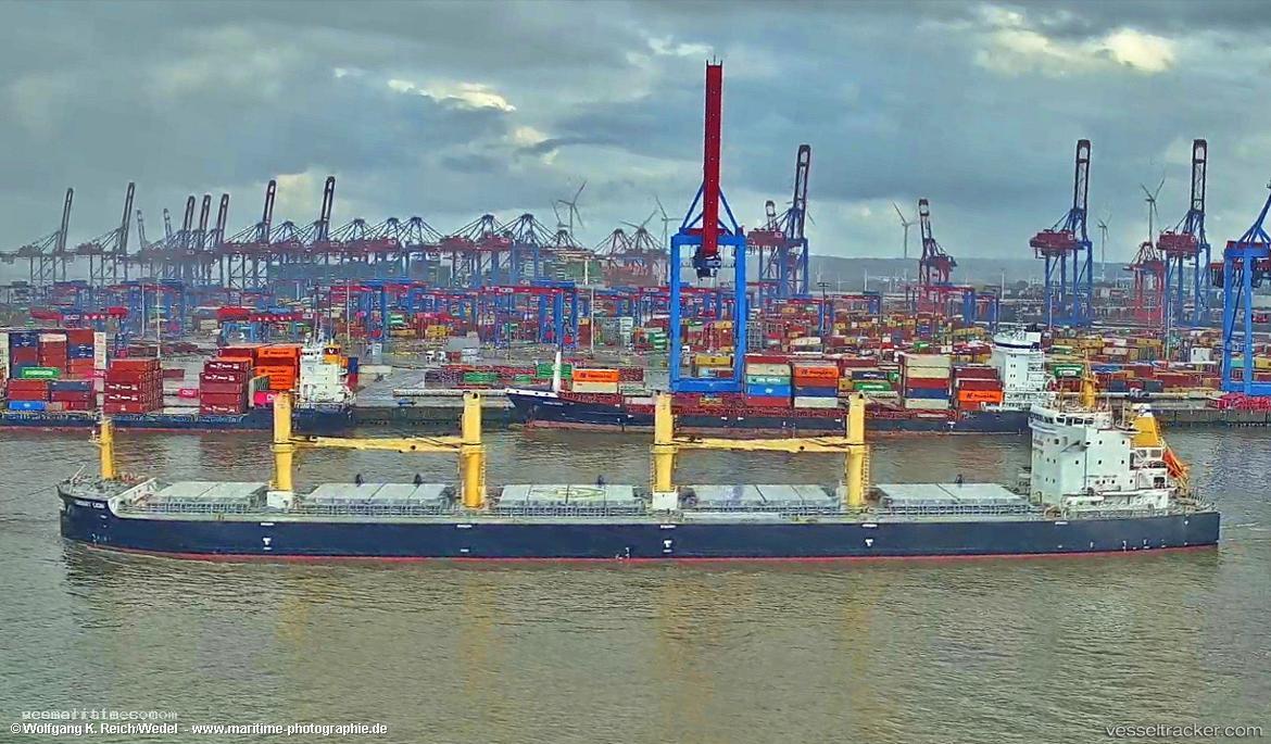 Desert-Lion - Bulk Carrier vessel registered in Greece