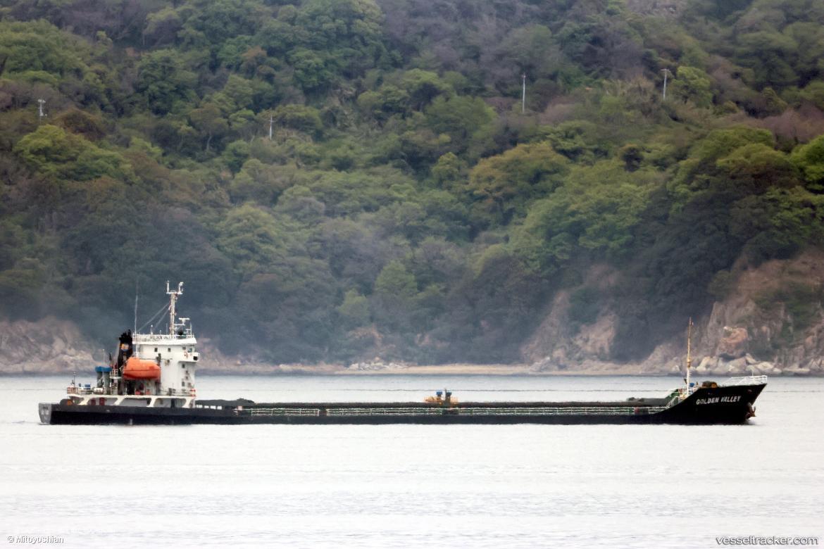 Golden-Valley - General Cargo Ship vessel registered in Panama