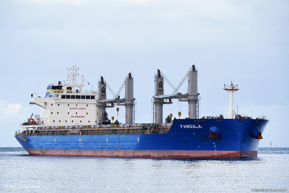 Fanoula - Bulk Carrier vessel registered in Singapore