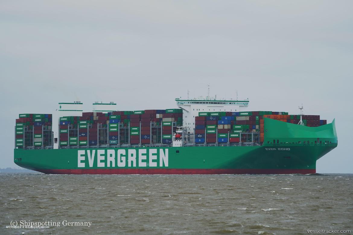 Ever-Echo - Container Ship vessel registered in Singapore