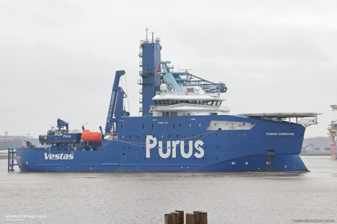 Purus-Chinook - Work Repair Vessel vessel registered in United Kingdom