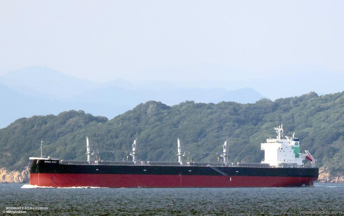 Berge-Rysy - Bulk Carrier vessel registered in Panama