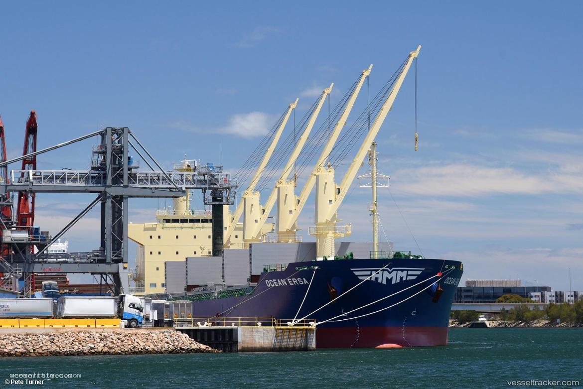 Ocean-Ersa - Bulk Carrier vessel registered in Marshall Islands