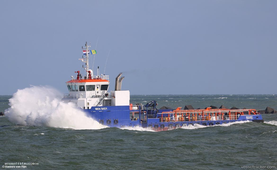 Men-Skey - Offshore Tug Supply Ship vessel registered in Saint Vincent and the Grenadines