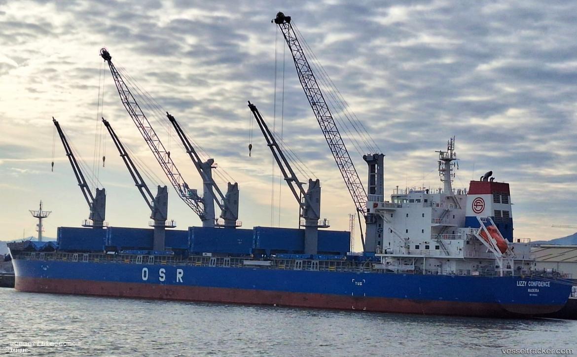 Lizzy-Confidence - Bulk Carrier vessel registered in Portugal