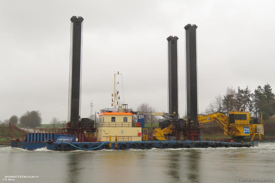 Gungner-R - Dredger vessel registered in Netherlands