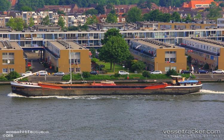 Cotrans-12 -  vessel registered in Netherlands