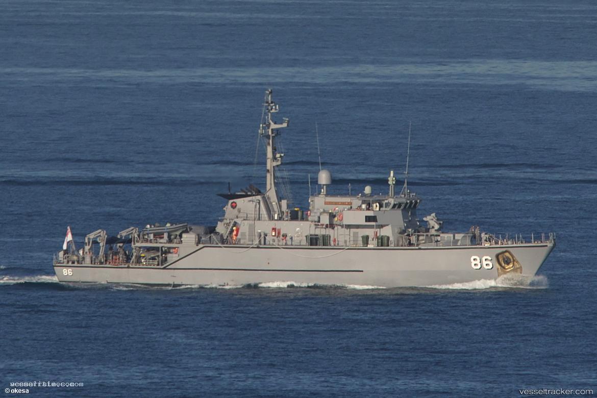 Australian-Warship -  vessel registered in Australia