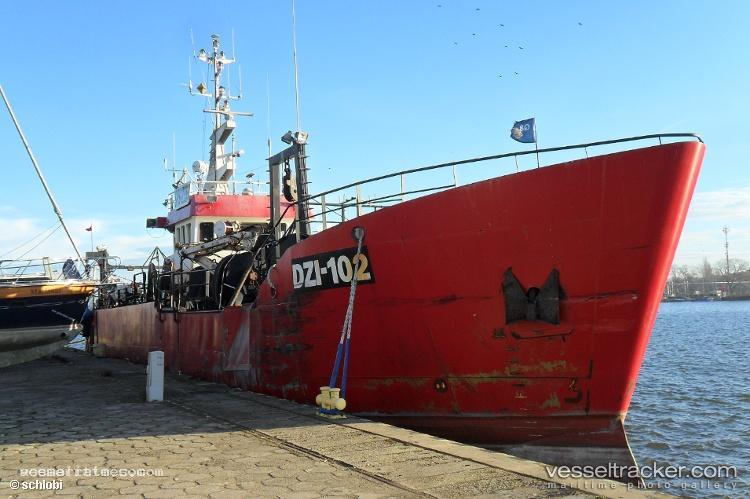 Dzi-102 - Fishing Vessel vessel registered in Poland