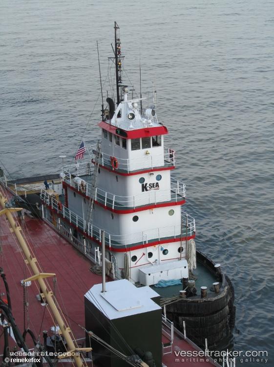 Liz-Vinik - Tug vessel registered in United States of America
