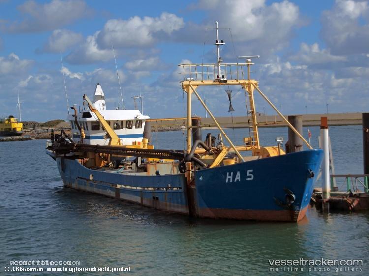 Delta-Queen-Ii - Dredger vessel registered in Panama