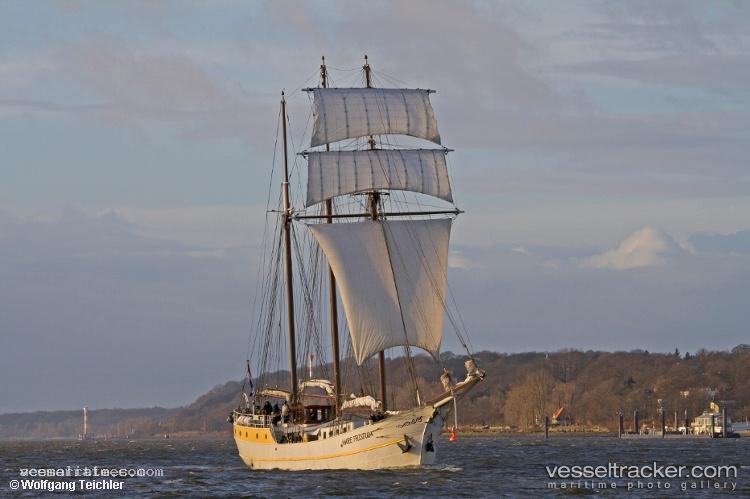 Mare-Frisium - Passenger Ship vessel registered in Netherlands