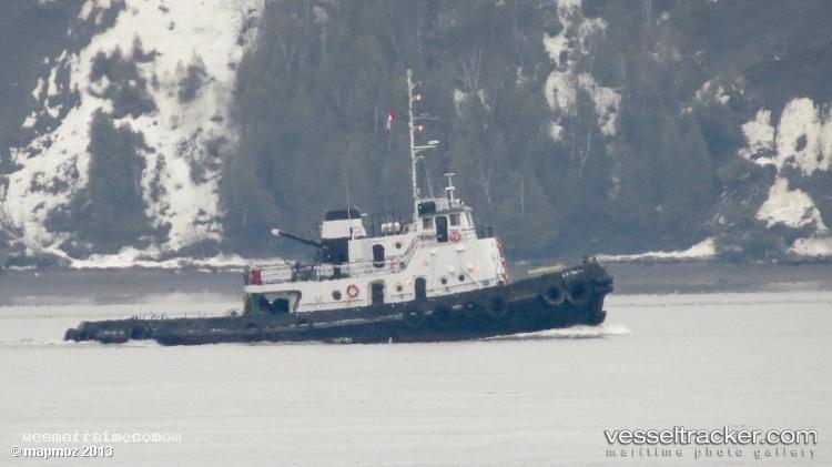 Wn-Twolan - Tug vessel registered in Canada
