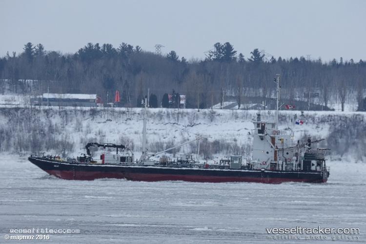 Petroil-Ii - Bunkering Tanker vessel registered in Mexico