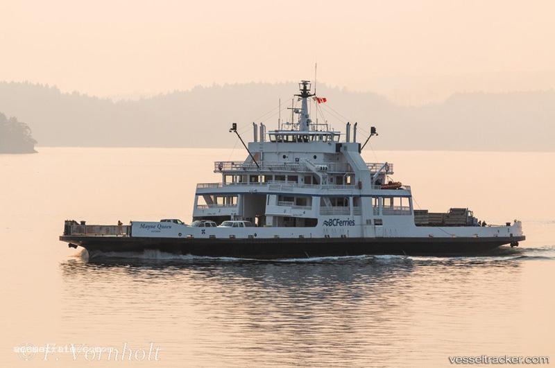 Mayne-Queen - Passenger Ro Ro Cargo Ship vessel registered in Canada
